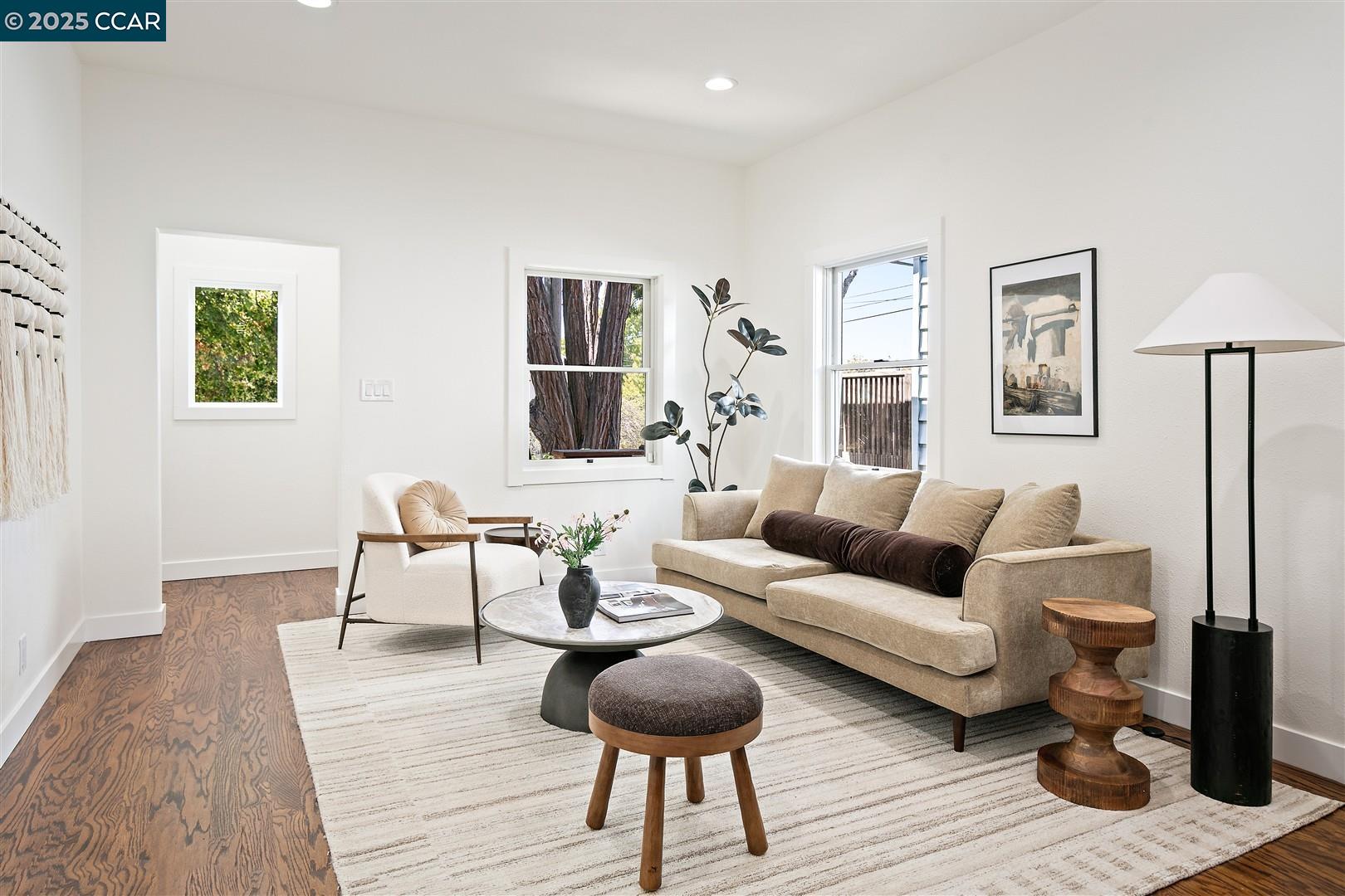 2703 Mathews Street Berkeley, CA 94702 - Photo 4 of 58