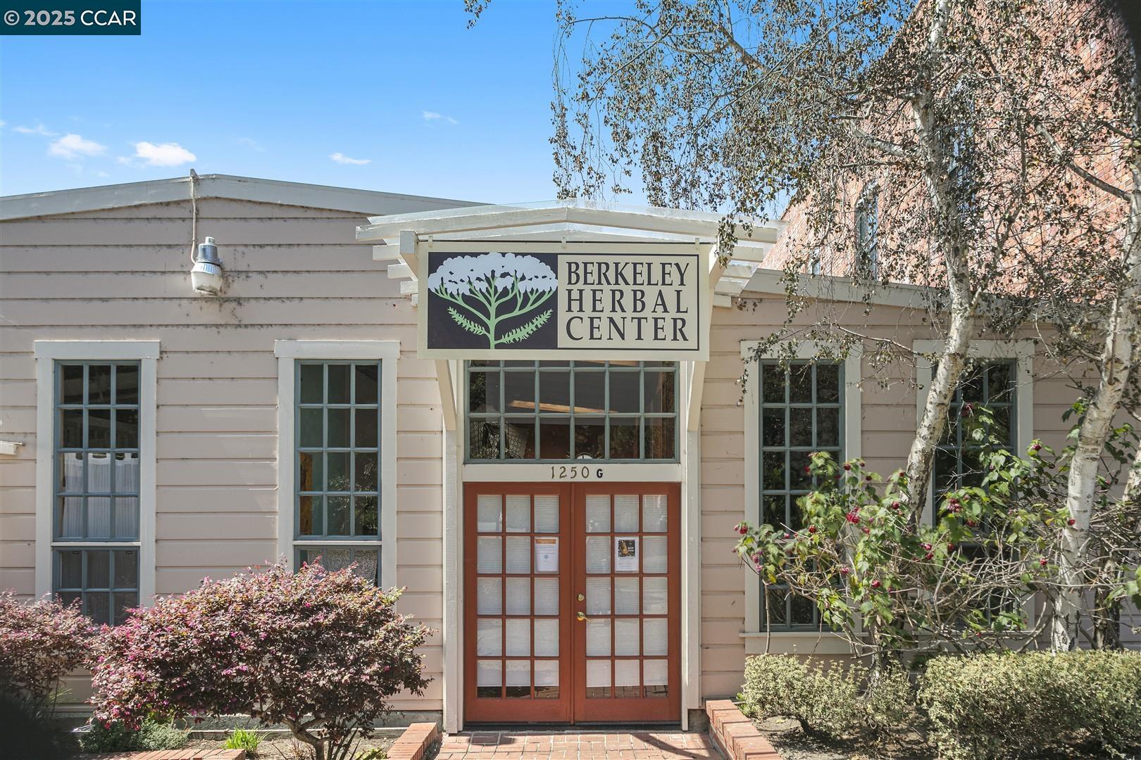 2703 Mathews Street Berkeley, CA 94702 - Photo 52 of 58