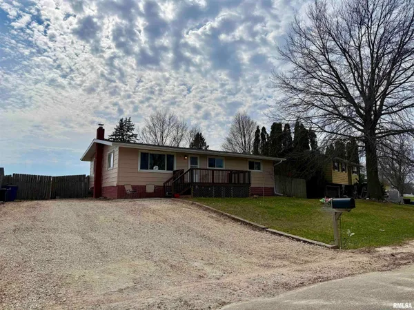 $109,500 | 194 Lakeview Drive, Wataga, IL 61488