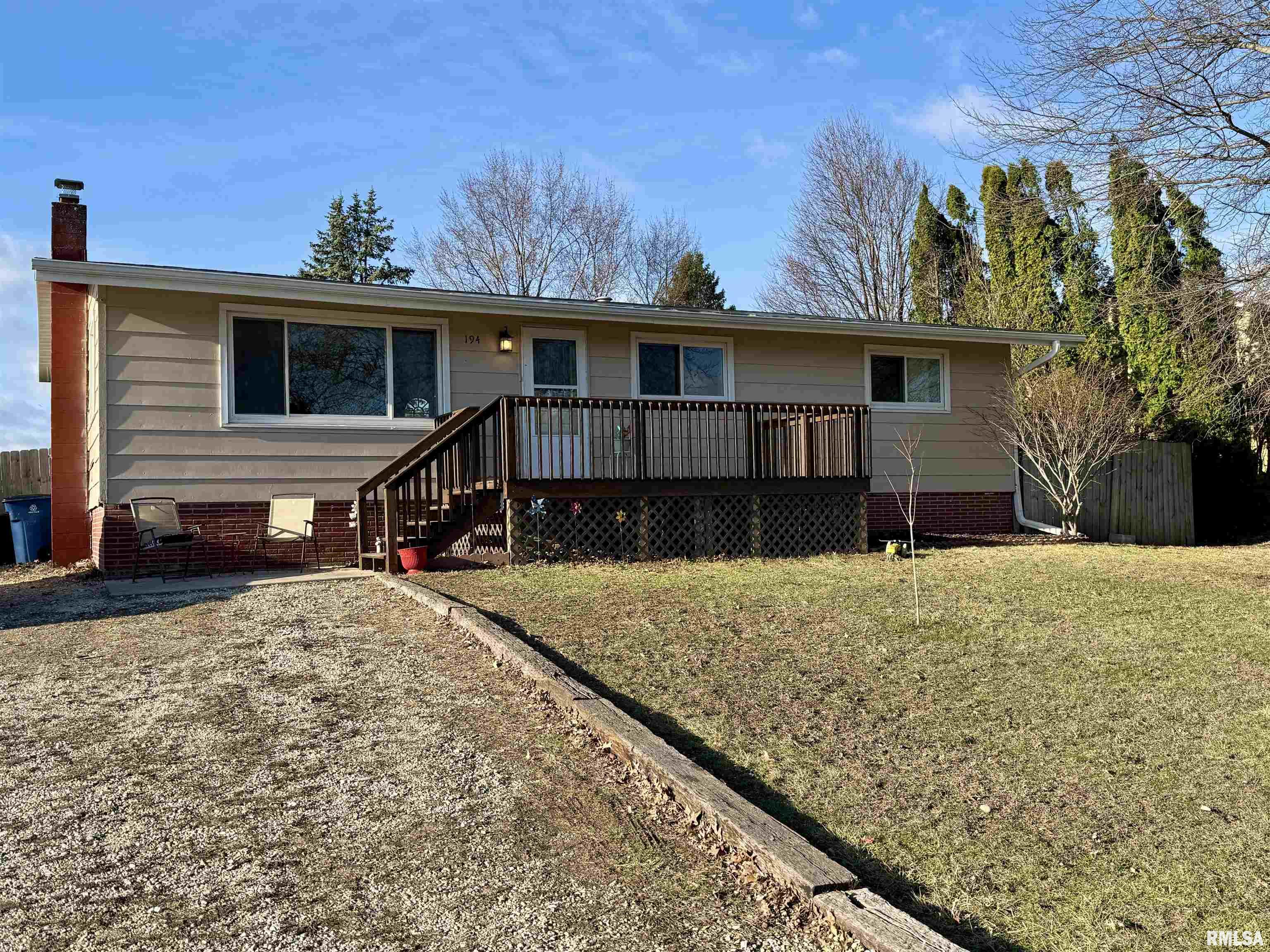 194 Lakeview Drive Wataga, IL 61488 - Photo 3 of 27