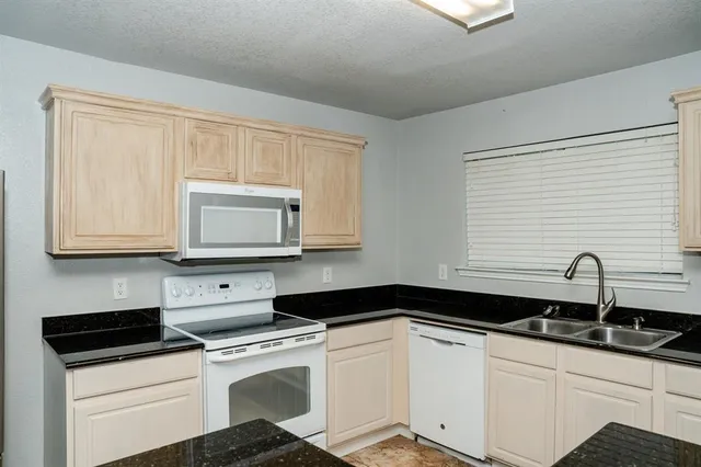 $2,000 | 2129 Bliss Road, Fort Worth, TX 76177