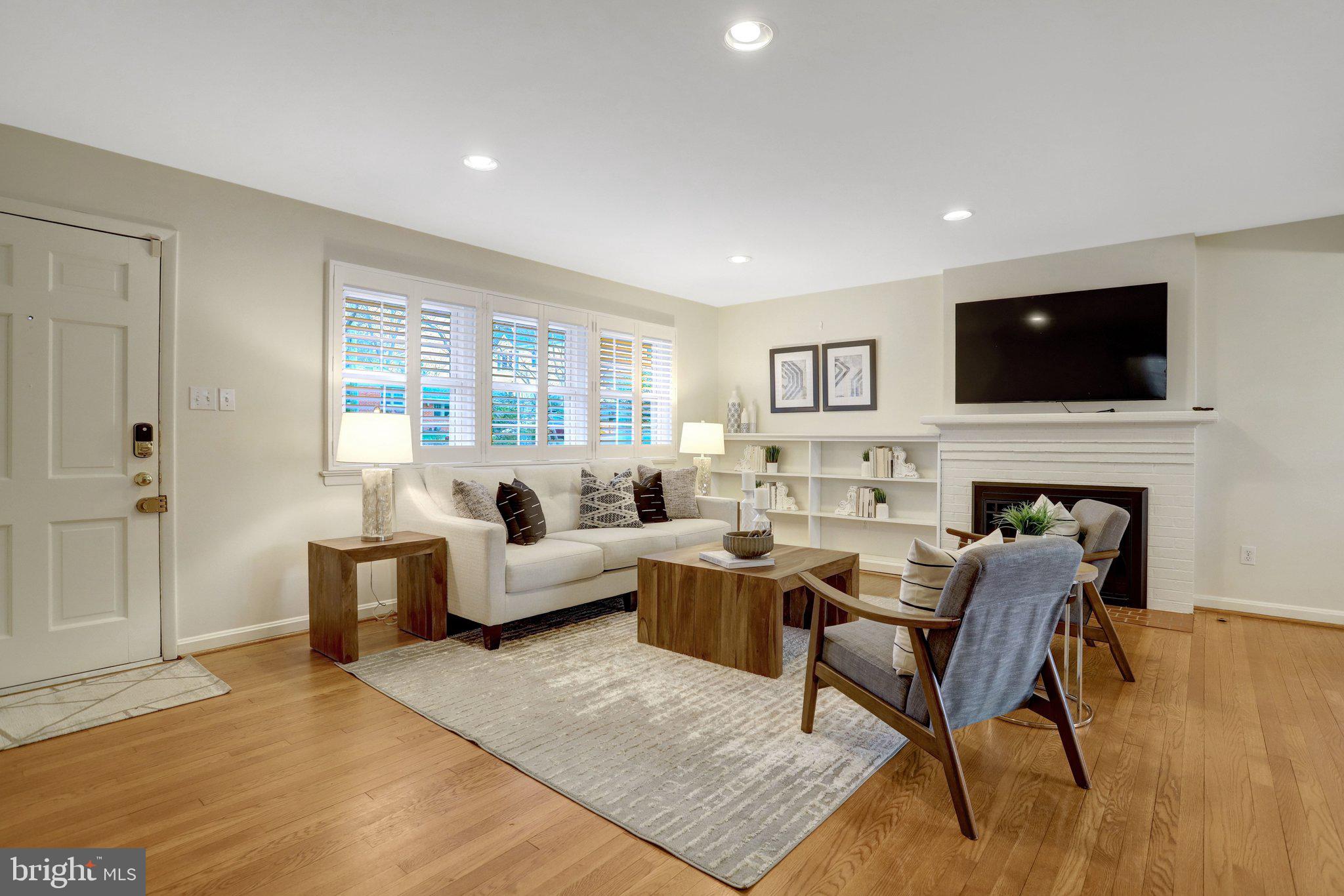 1121 Westmoreland Road Alexandria, VA 22308 - Photo 2 of 46