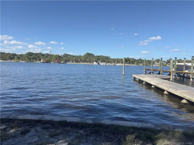 $3,600,000 | 4605 Southeast Williams Way, Stuart, FL 34997