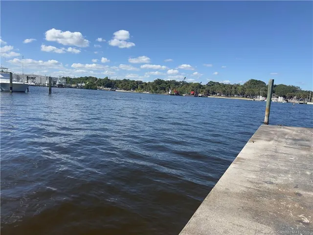 $3,600,000 | 4605 Southeast Williams Way, Stuart, FL 34997