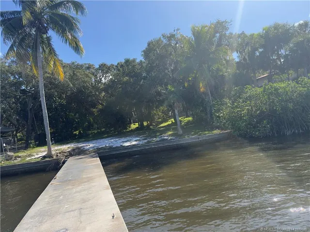 $3,600,000 | 4605 Southeast Williams Way, Stuart, FL 34997