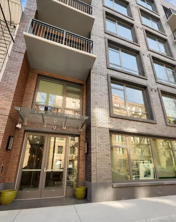 $3,800 | 28-15 35th Street | Astoria