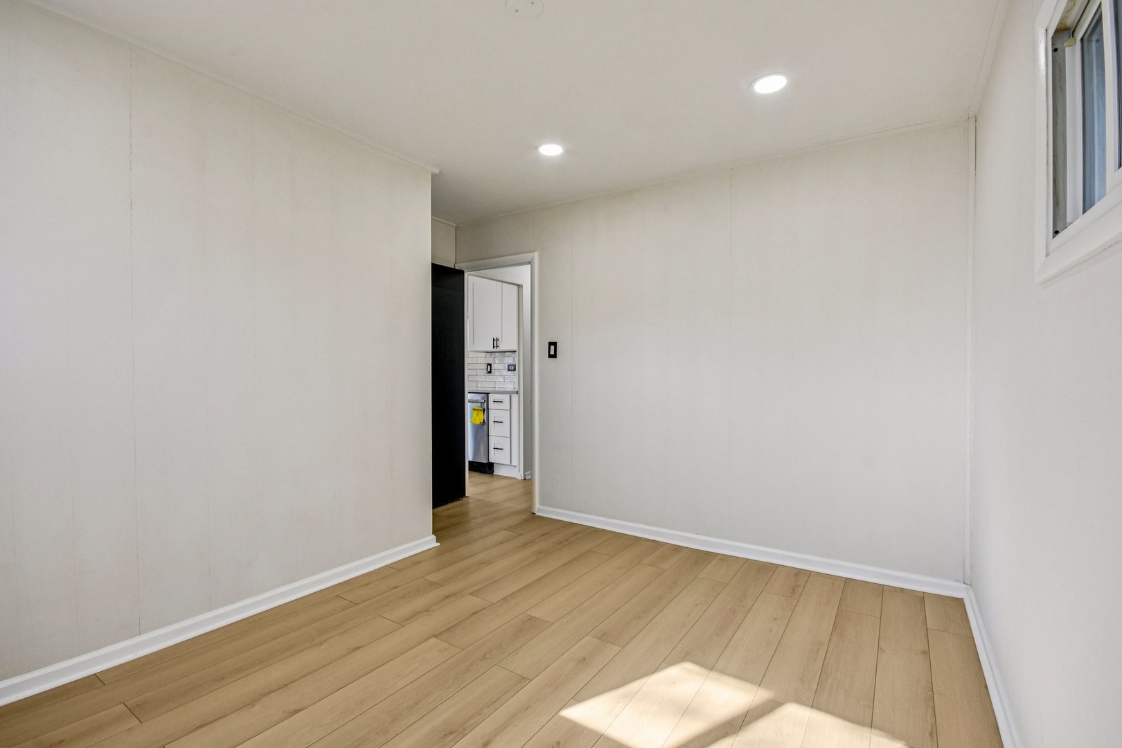 1819 Papoose Road Carpentersville, IL 60110 - Photo 13 of 17