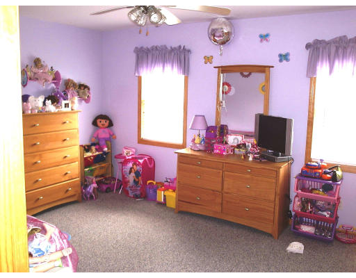 14 Shaw Road Fairhaven, MA 02719 - Photo 12 of 15 Gallery Image 12