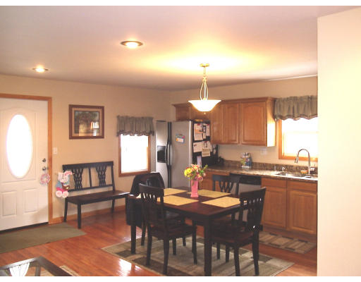 14 Shaw Road Fairhaven, MA 02719 - Photo 8 of 15 Gallery Image 8