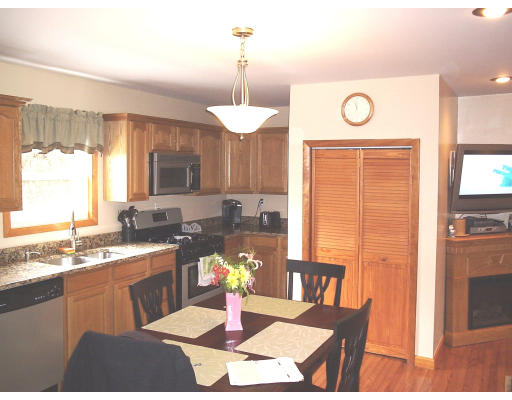 14 Shaw Road Fairhaven, MA 02719 - Photo 9 of 15 Gallery Image 9