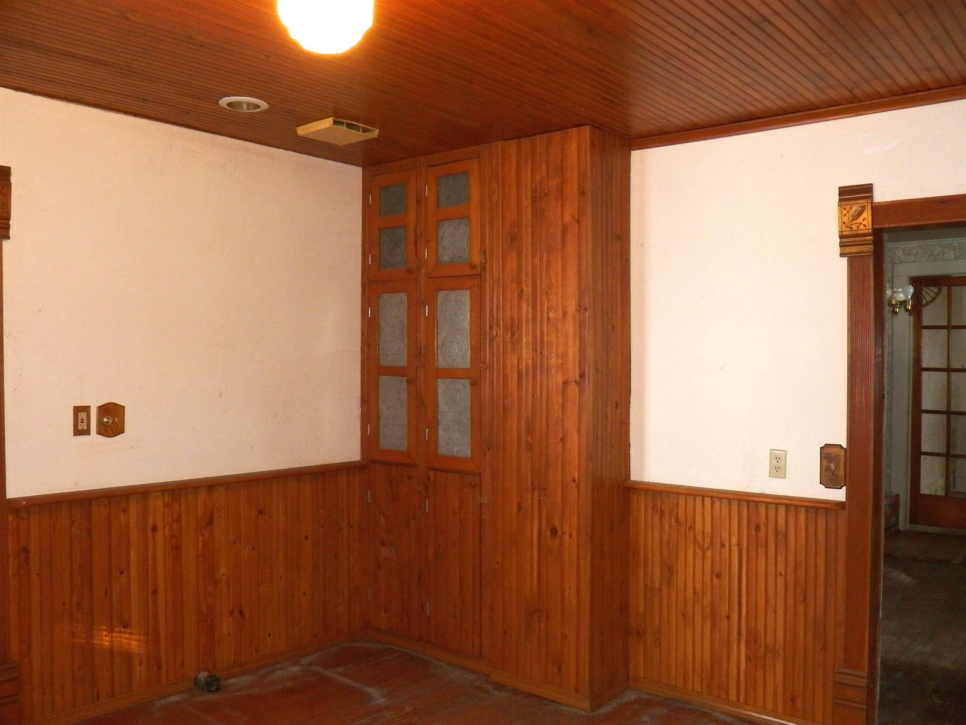 615 Michigan Avenue Oconto, WI 54153 - Photo 9 of 12