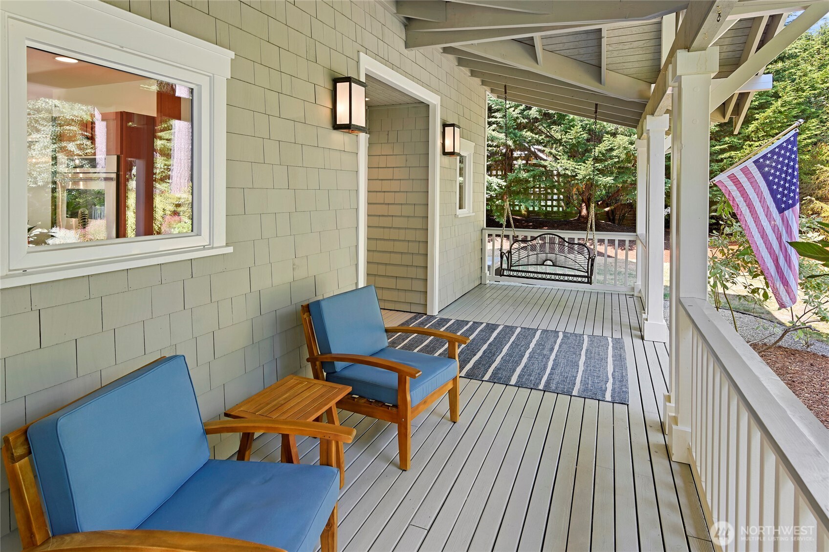 10052 Northeast Winther Road Bainbridge Island, WA 98110 - Photo 4 of 40 Gallery Image 4