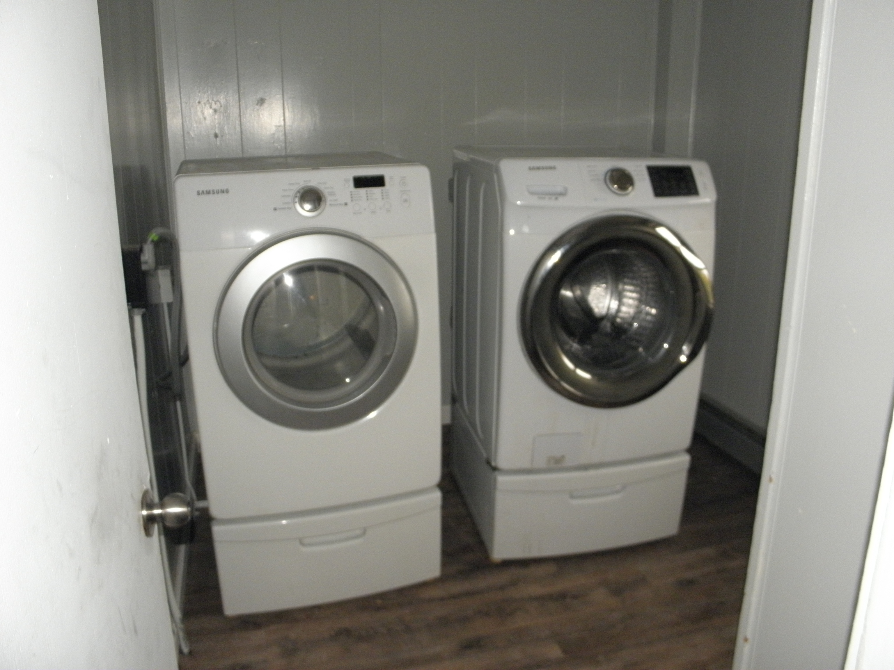29 Union Street Plainfield, CT 06354 - Photo 8 of 12 a utility room with dryer and washer