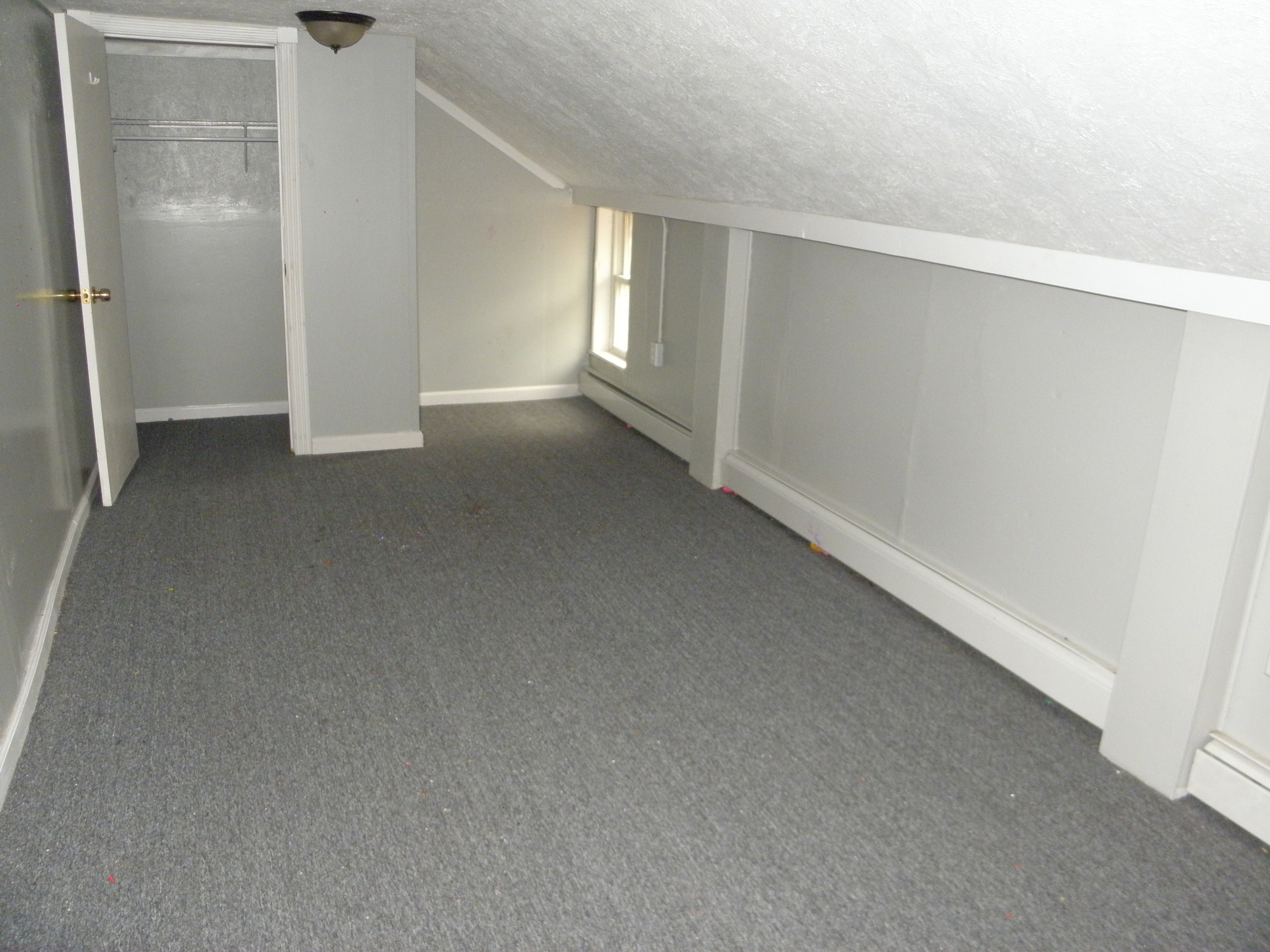 29 Union Street Plainfield, CT 06354 - Photo 9 of 12