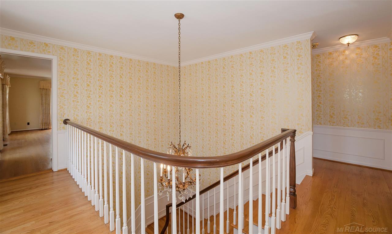 87 Belle Meade Road Grosse Pointe, MI 48236 - Photo 47 of 68 31345766-46.JPG
