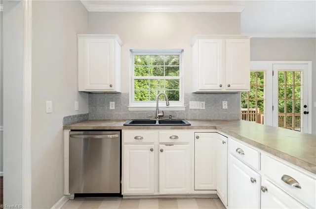 $384,900 | 4794 Silver Creek Drive, Greensboro, NC 27410