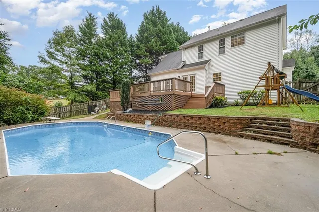 $384,900 | 4794 Silver Creek Drive, Greensboro, NC 27410