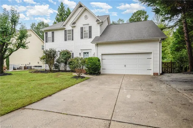 $384,900 | 4794 Silver Creek Drive, Greensboro, NC 27410