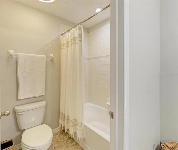 $547,000 | 6112 35th Court East, Bradenton, FL 34203