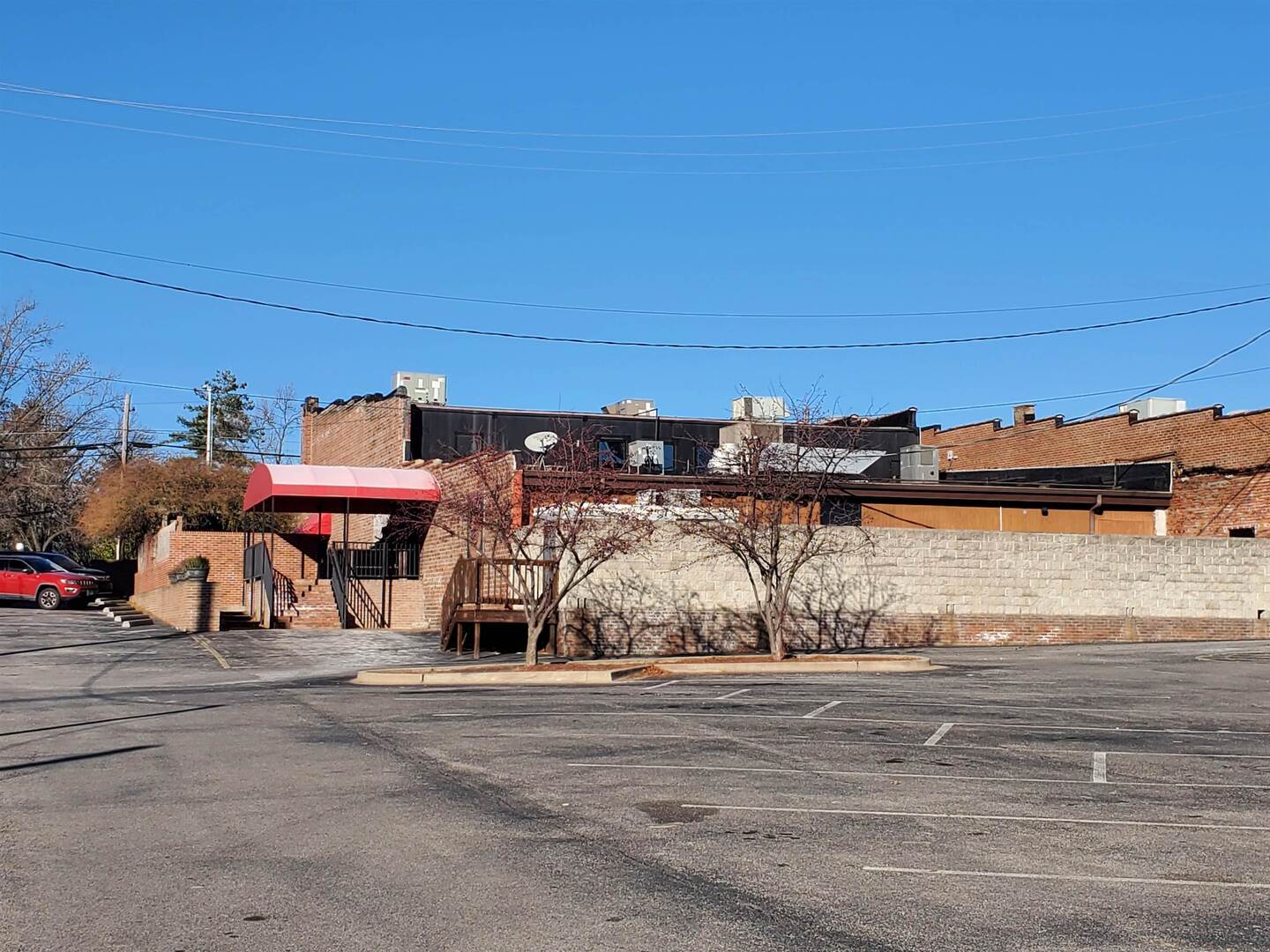 213 East Main Street Carbondale, IL 62901 - Photo 2 of 17 a view of a bike park