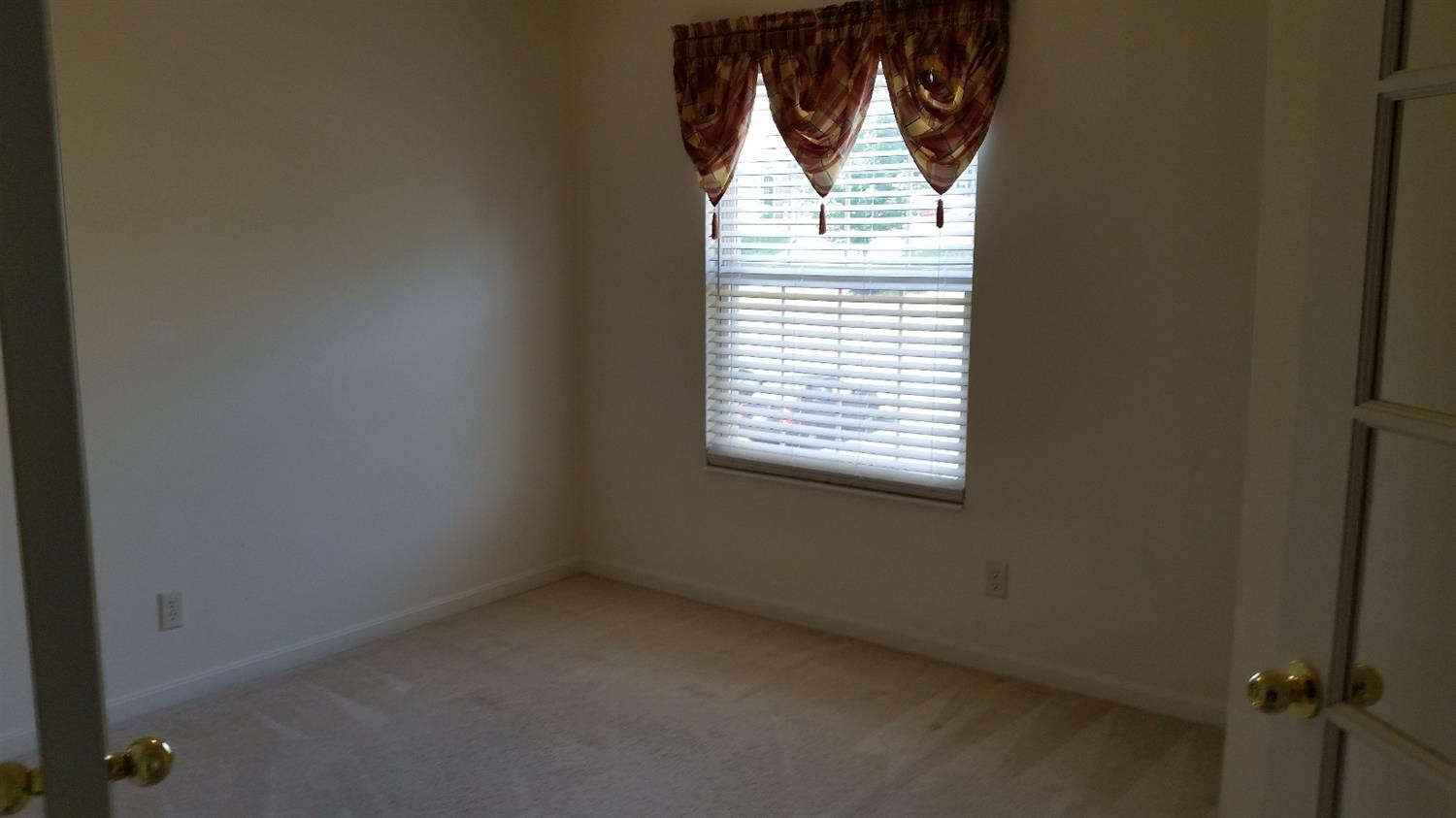 5887 Boulder View Cold Spring, KY 41076 - Photo 4 of 16 Gallery Image 4