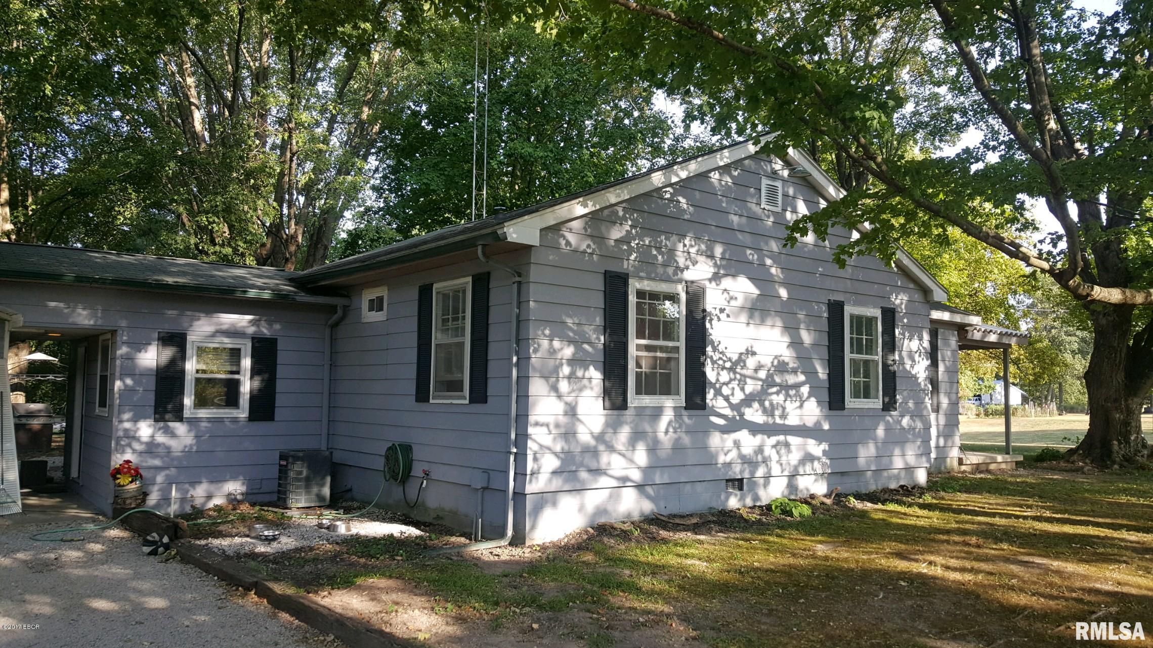 1632 Walnut Hill Road Centralia, IL 62801 - Photo 11 of 23