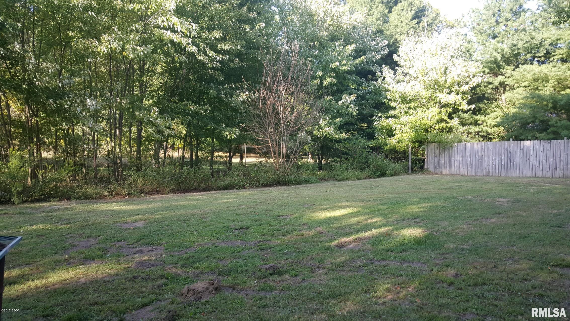 1632 Walnut Hill Road Centralia, IL 62801 - Photo 15 of 23