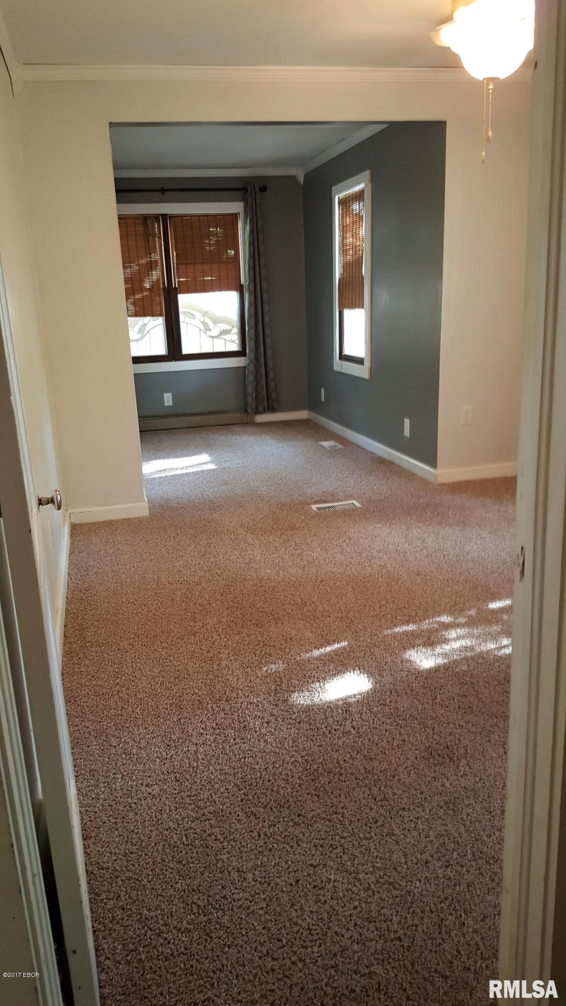 1632 Walnut Hill Road Centralia, IL 62801 - Photo 7 of 23