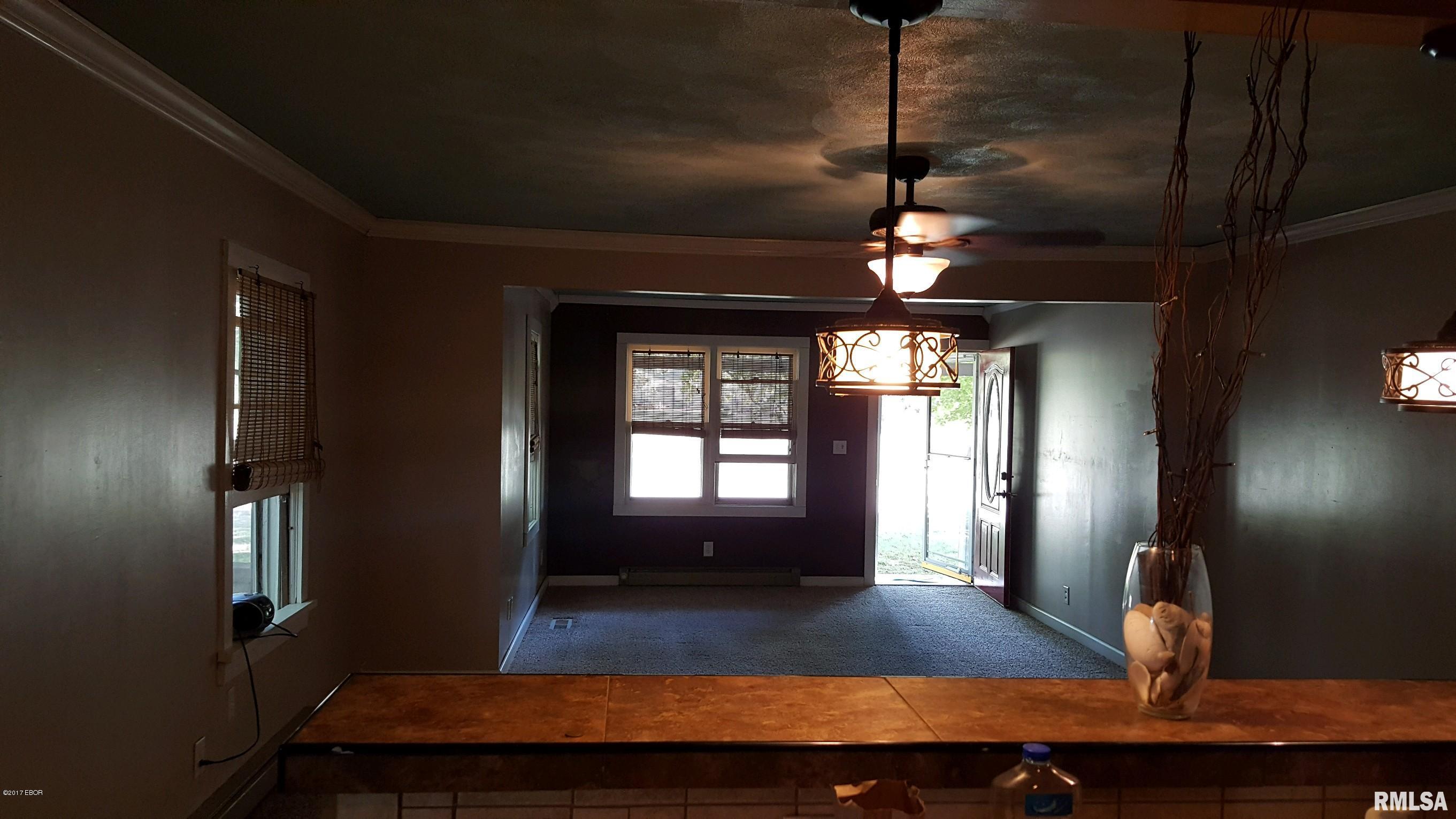 1632 Walnut Hill Road Centralia, IL 62801 - Photo 9 of 23