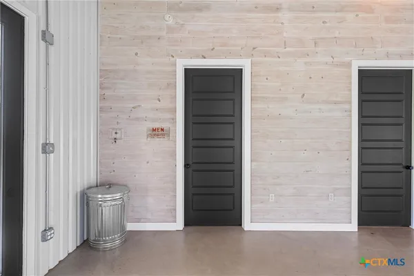 $595,000 | 1006 County Road 280, Cameron, TX 76520