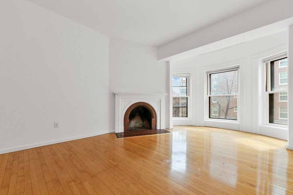 23 Bay State Road, Unit 5 Boston, MA 02215 - Photo 3 of 11