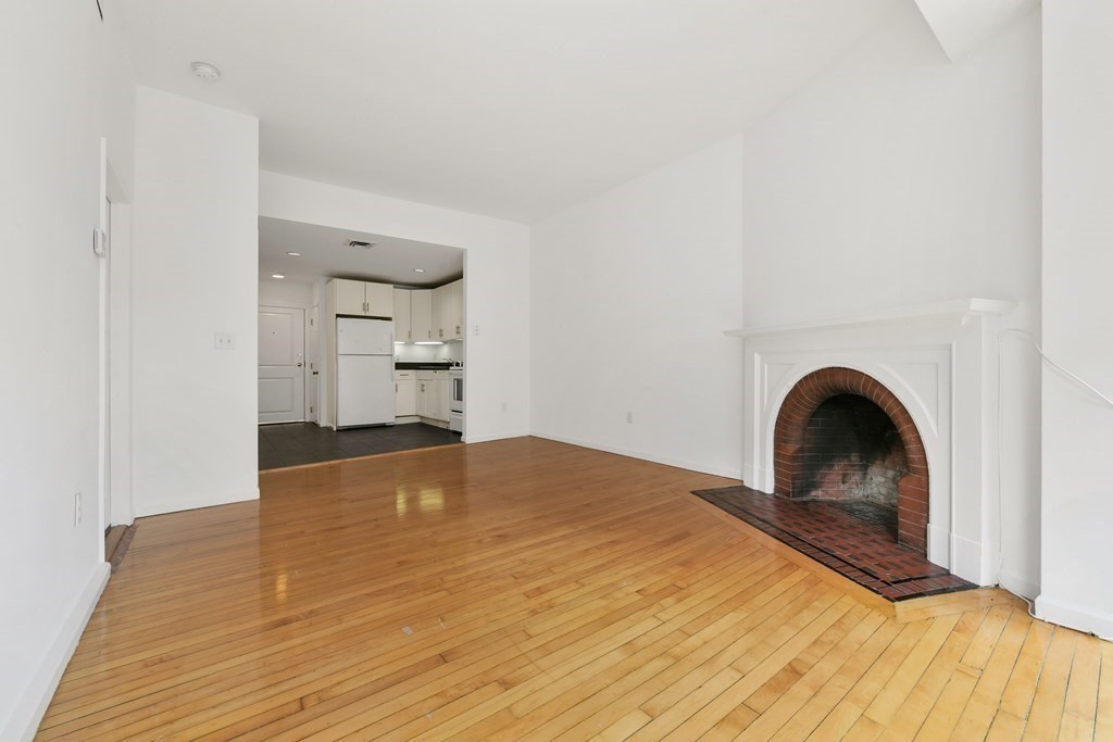 23 Bay State Road, Unit 5 Boston, MA 02215 - Photo 4 of 11