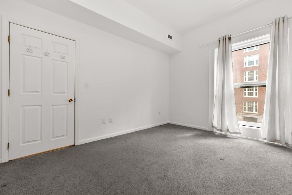 23 Bay State Road, Unit 5 Boston, MA 02215 - Photo 7 of 11