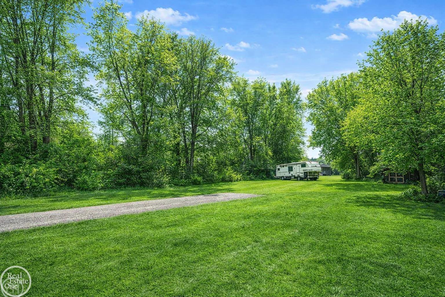 10151 Canada Road Birch Run, MI 48415 - Photo 8 of 18