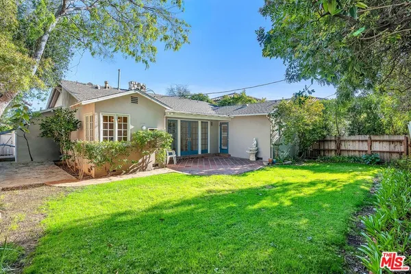 $9,500 | 125 South Saltair Avenue, Los Angeles, CA 90049