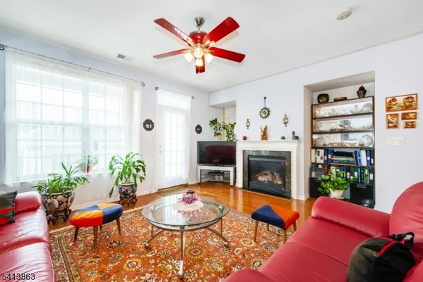 $669,000 | 9 Cliff Road, Unit D3, Woodland Park, NJ 07424