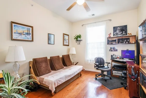 $669,000 | 9 Cliff Road, Unit D3, Woodland Park, NJ 07424