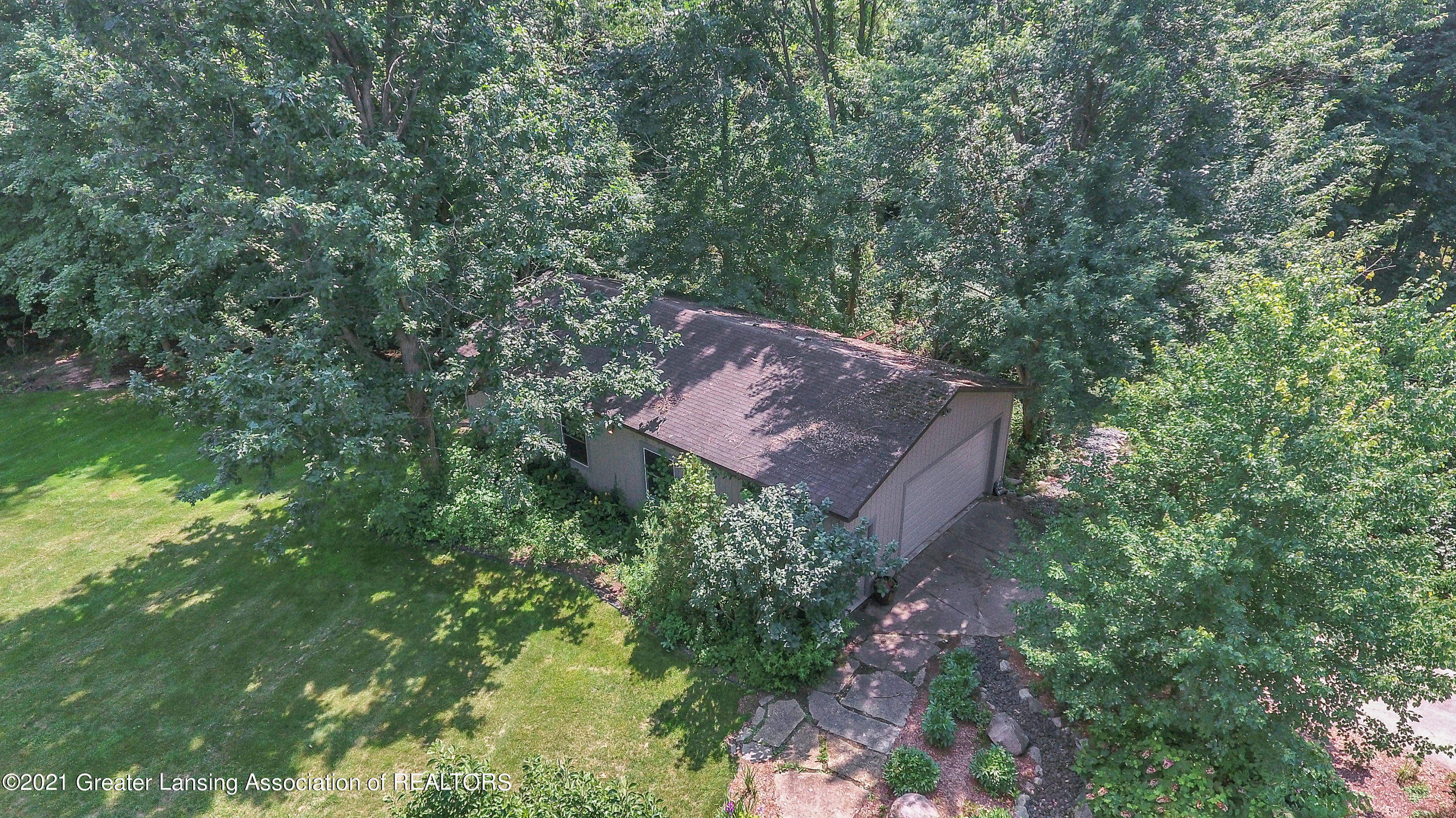 2274 College Road Holt, MI 48842 - Photo 31 of 38 Pole barn