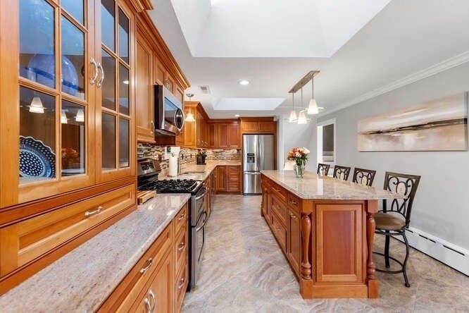 22 Carleton Road Tewksbury, MA 01876 - Photo 8 of 40