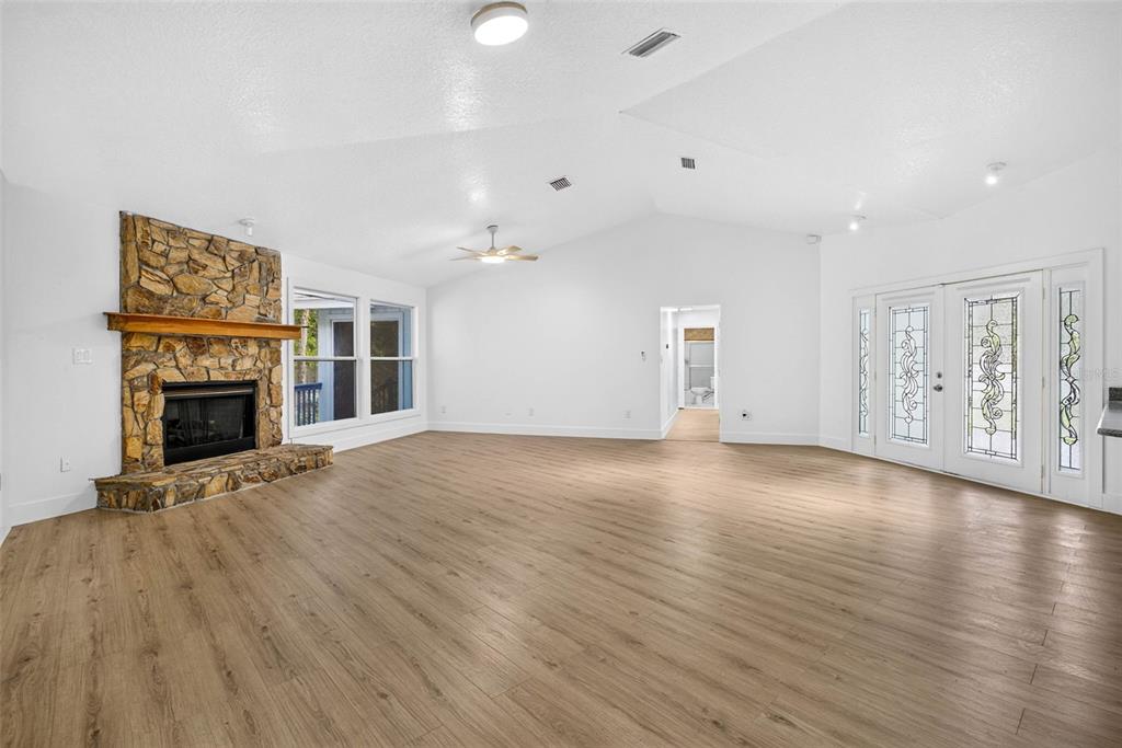 4586 Flambeau Loop Homosassa, FL 34448 - Photo 14 of 80