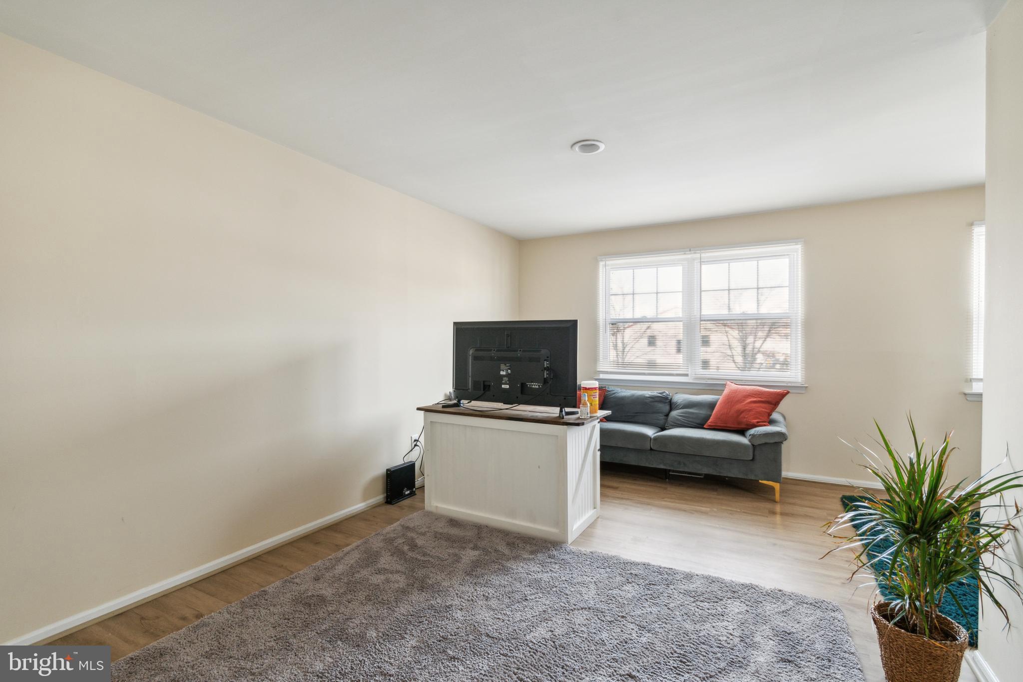 13079 Cardella Place Philadelphia, PA 19116 - Photo 14 of 18