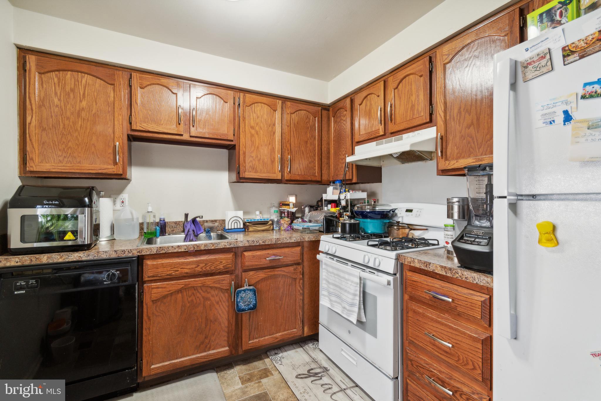 13079 Cardella Place Philadelphia, PA 19116 - Photo 6 of 18