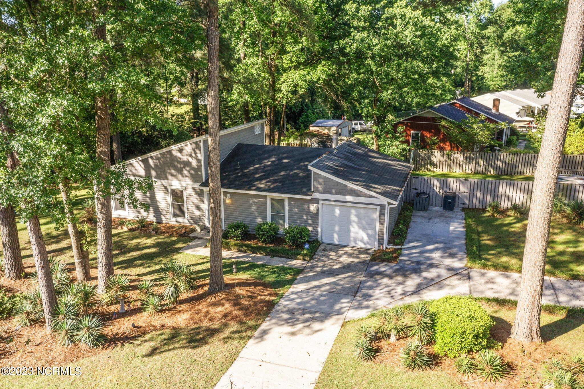 615 Shadowridge Road Jacksonville, NC 28546 - Photo 2 of 21 Ariel View