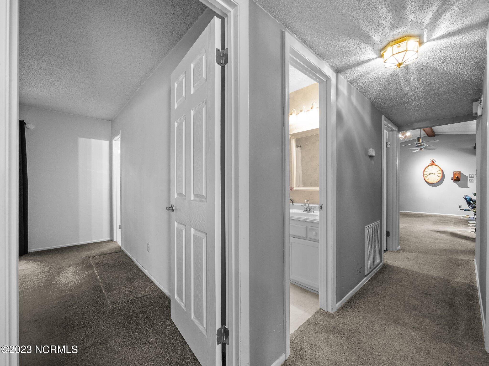 615 Shadowridge Road Jacksonville, NC 28546 - Photo 21 of 21 Inside View