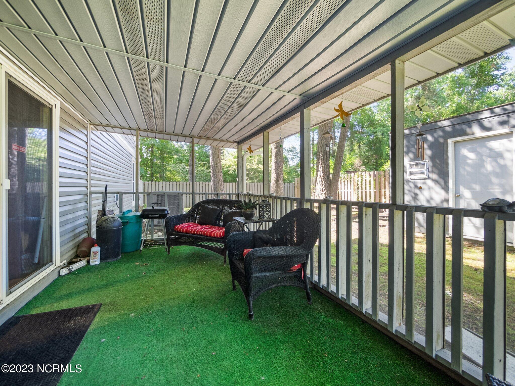615 Shadowridge Road Jacksonville, NC 28546 - Photo 7 of 21 Sunroom