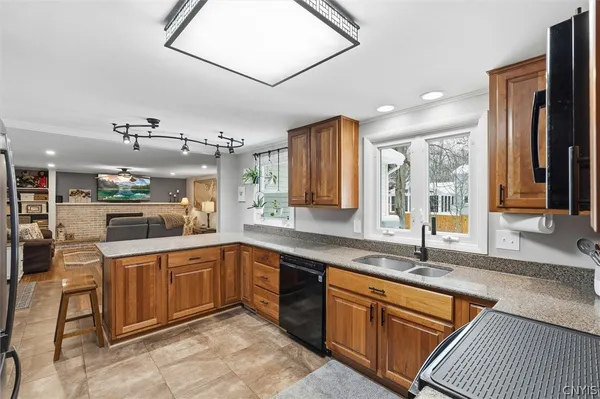 $374,900 | 118 Whiskwood Lane, Manlius, NY 13116