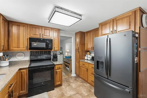 $374,900 | 118 Whiskwood Lane, Manlius, NY 13116