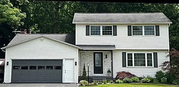 $374,900 | 118 Whiskwood Lane, Manlius, NY 13116
