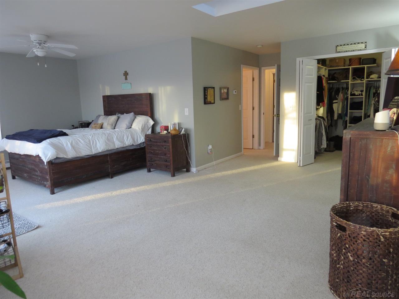 3451 Riverside Drive Port Huron, MI 48060 - Photo 17 of 28 31346767-16.JPG