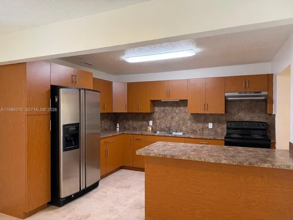 $3,350 | 1781 Northwest 16th Street, Miami, FL 33125
